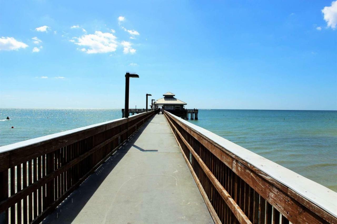 Estero Island Apartment With Boat Dock Fort Myers Beach Exterior foto